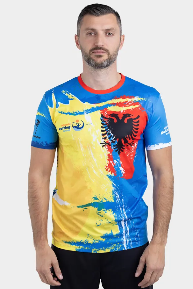 Bluze Albania