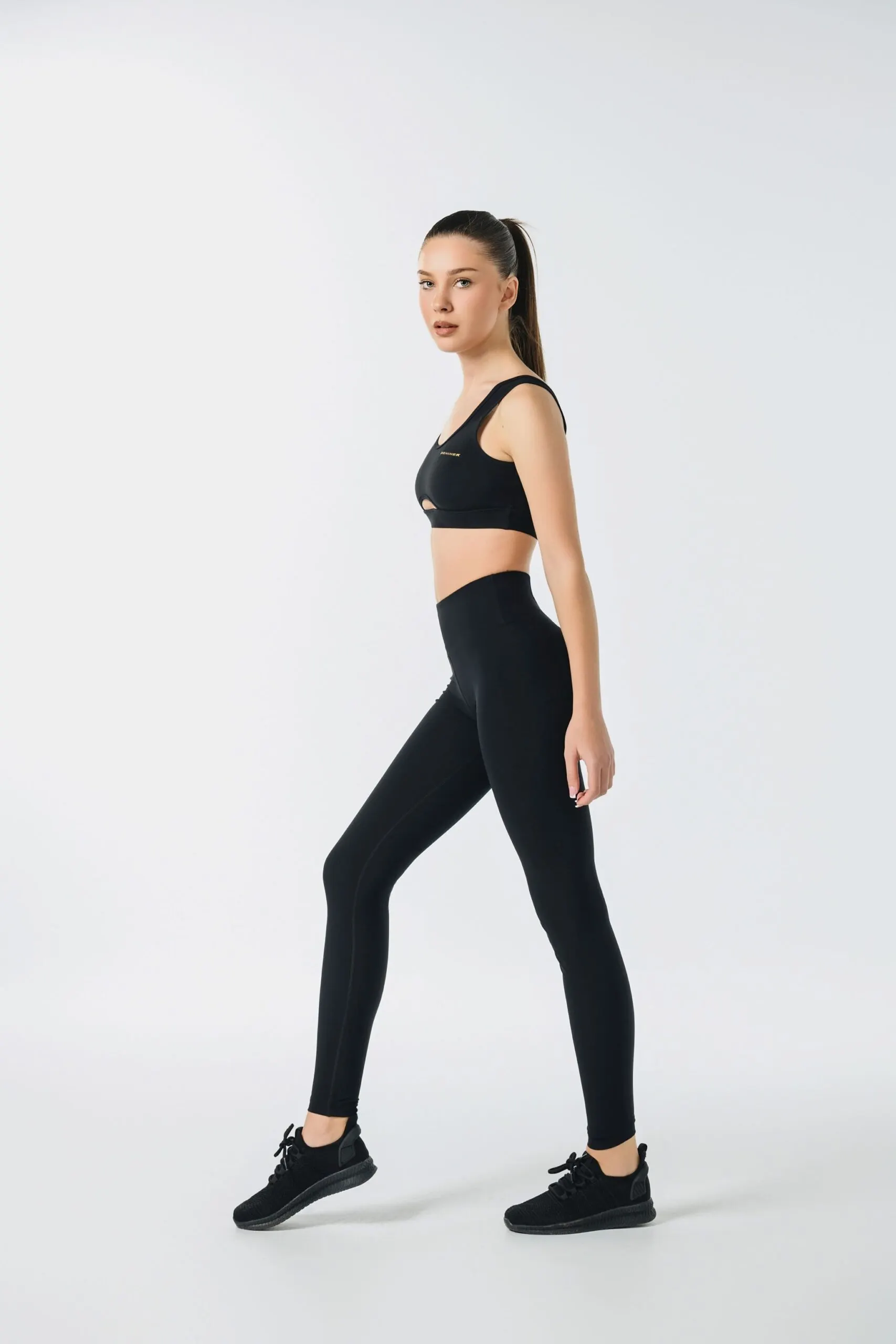 J.C Crop Top Cut Out E Zeze